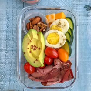 DIY Deli Style Protein Box - healthy meals that you can make ahead of time and have on hand for grab-n-go! Healthy and perfect for lunch or as a post-workout snack. High-protein, low-fat, veto-approved! #mealprep #protein #proteinbox #keto #healthysnacks | https://withpeanutbutterontop.com