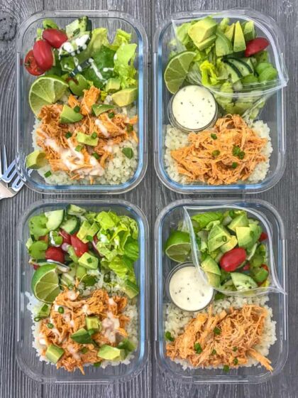 Instant Pot Buffalo Chicken Meal Prep - add this super simple and fast 10-minute buffalo chicken recipe to your weekly meal prep! Low-carb, packed with veggies, and absolutely delicious! #mealprep #lowcarb #lowcarbmealprep #instantpot #buffalochicken | https://withpeanutbutterontop.com