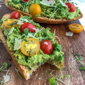 If you need a new, healthy and simple breakfast or snack option, then try this super flavorful avocado toast! #easyrecipes #snacks #appetizer #breakfast #avocadotoast | https://withpeanutbutterontop.com