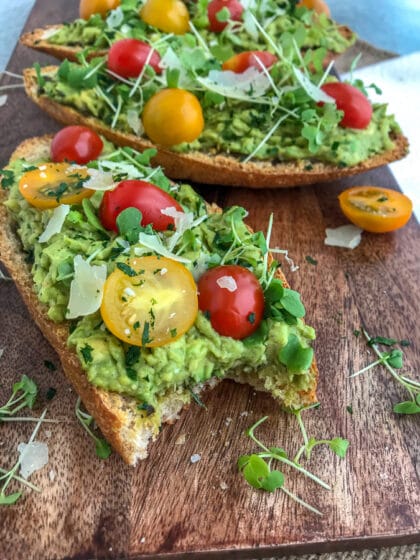 If you need a new, healthy and simple breakfast or snack option, then try this super flavorful avocado toast! #easyrecipes #snacks #appetizer #breakfast #avocadotoast | https://withpeanutbutterontop.com